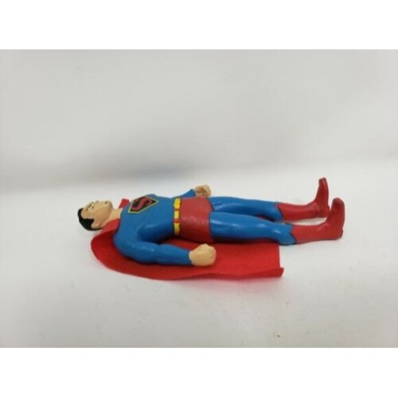 DC Comics Bendem Superman Posable Bendable Action Figure - Picture 9 of 11